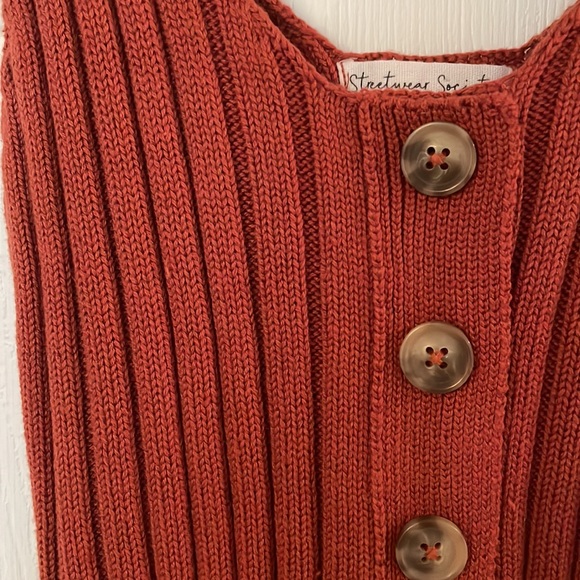 Burnt orange knit crop (never worn) - Picture 2 of 3